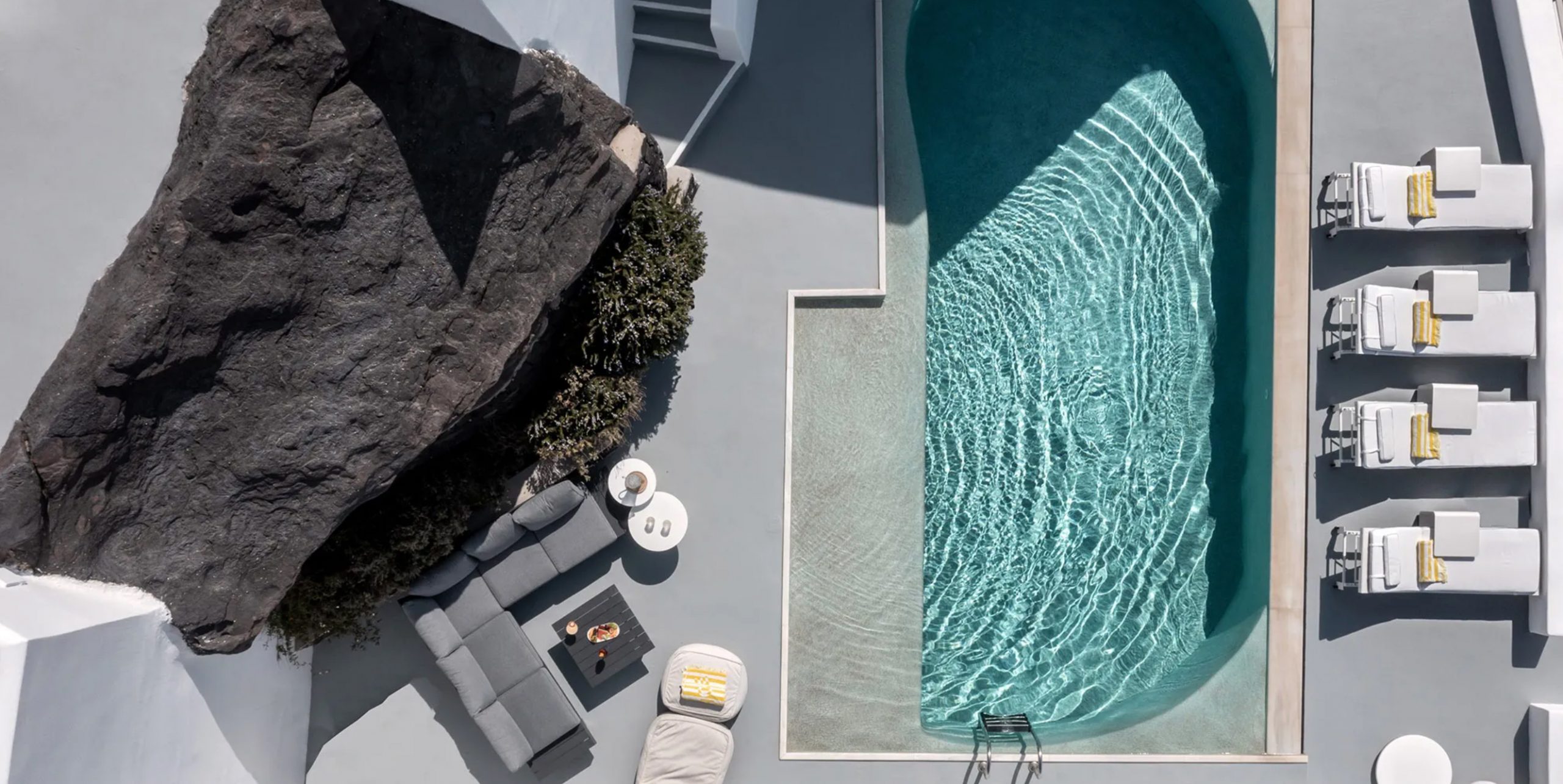 Private plunge pool suite terrace at Grace Hotel Santorini with Aegean views – privileged rates for CountryClubuk Members