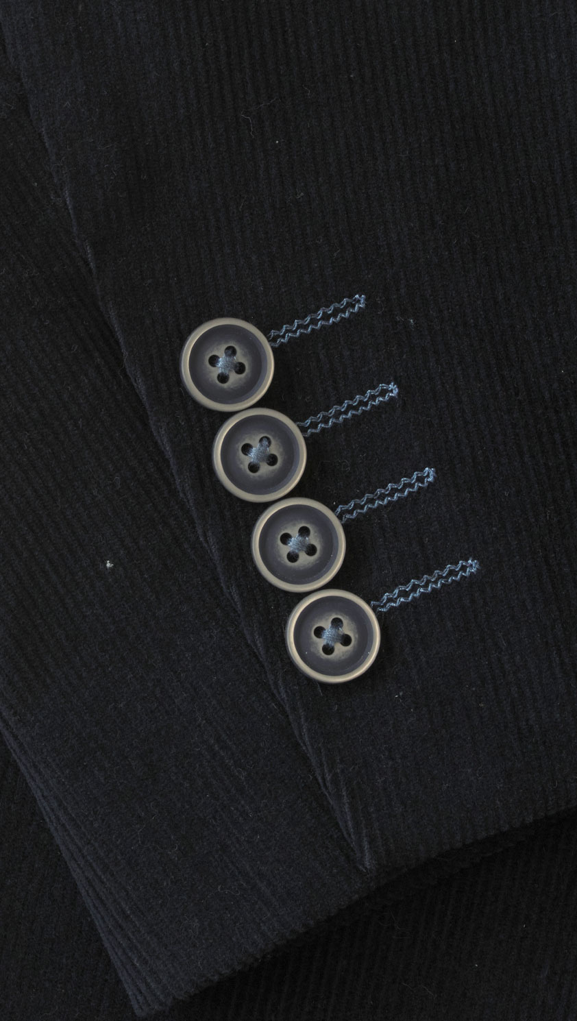 Pure cotton corduroy jacket by English tailors Gurteen: well-tailored, smart yet relaxed: it’s a versatile classic, always in style: midnight blue - Image 2