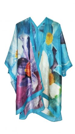 The new Silk Art kimono jacket, the Biarritz, a stunning daytime piece, cut in divine printed silk satin - Image 2